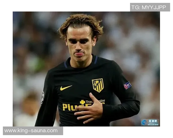 球星视角下凯撒足球运动员的全面评价与独特贡献分析